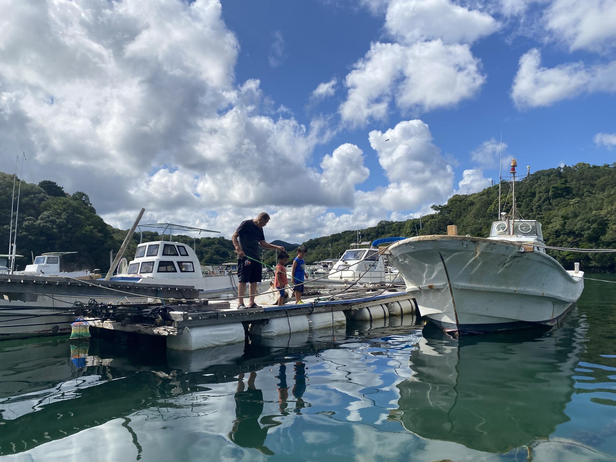 爺ちゃんと釣り。