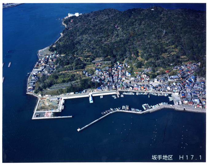 坂手漁港の俯瞰写真
