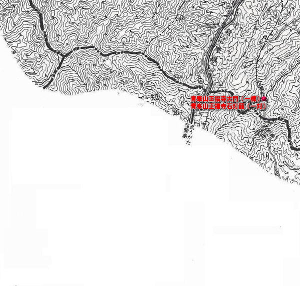 白黒の鳥羽市加茂松尾地域の地図に赤点で指定文化財の場所、赤字で指定文化財の名前が書いてある地図