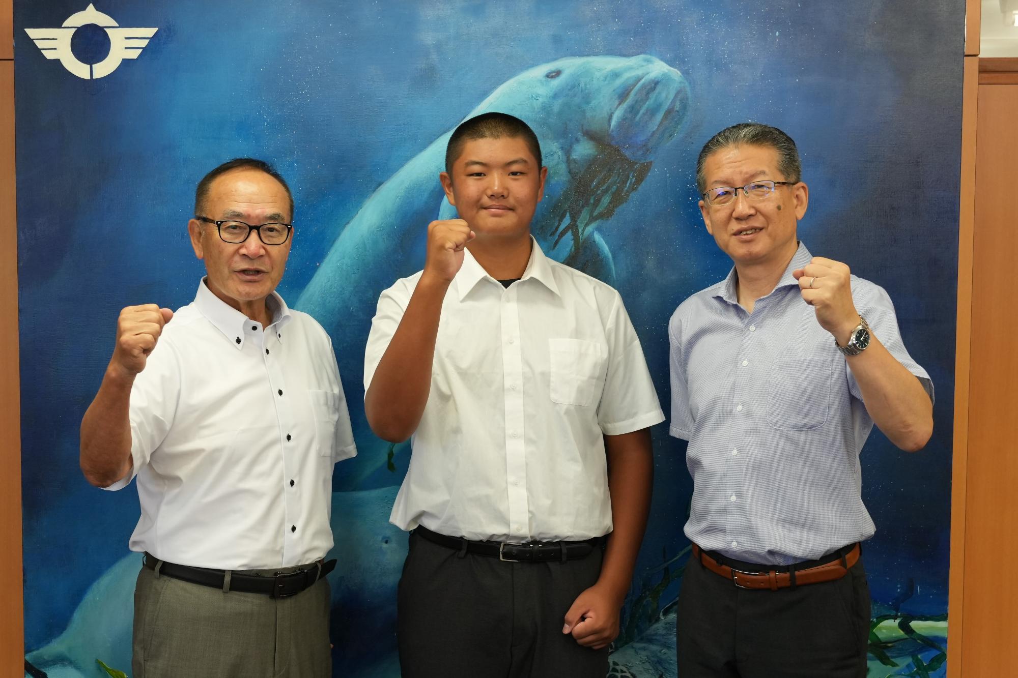 全国都道府県中学生相撲選手権大会出場選手が市長を訪問
